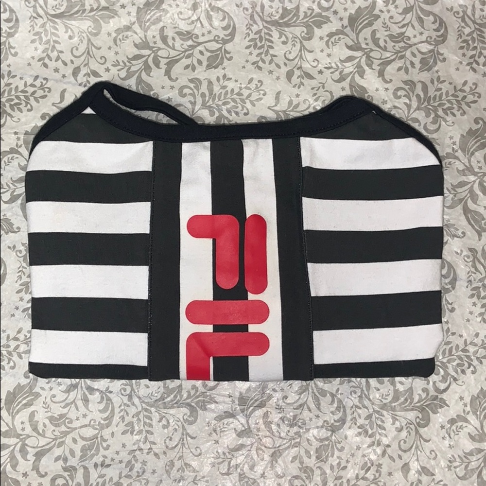 Fila tops